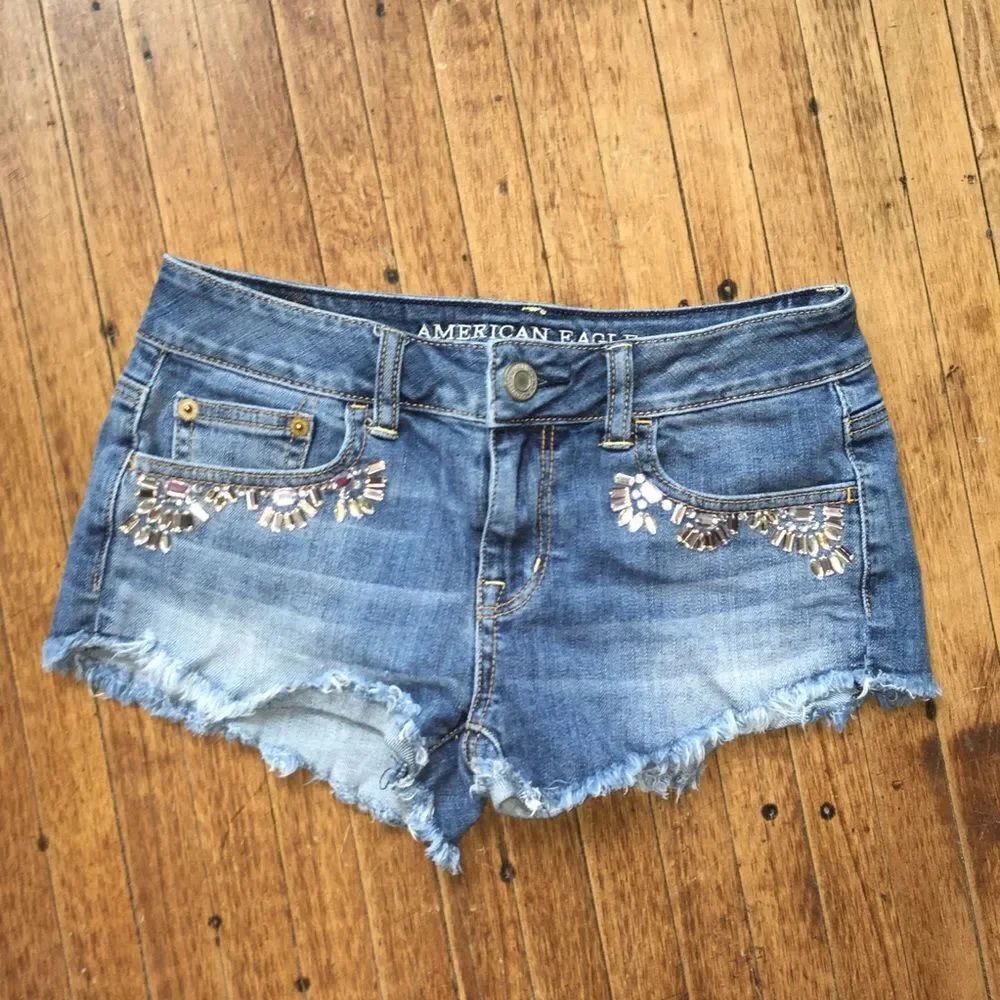 American Eagle bling detail stretch size 0 denim shorts
